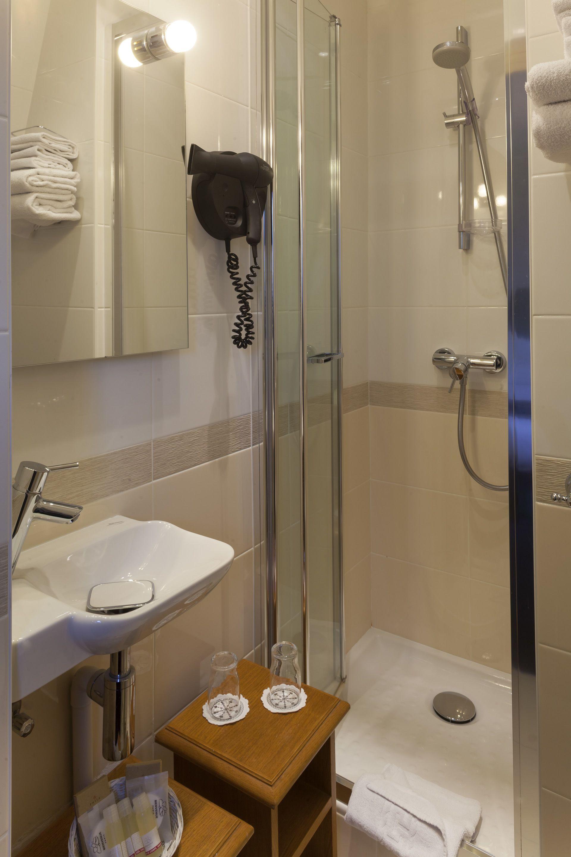 Hotel La Folie Des Pres - Saint-germain-des-pres 3*